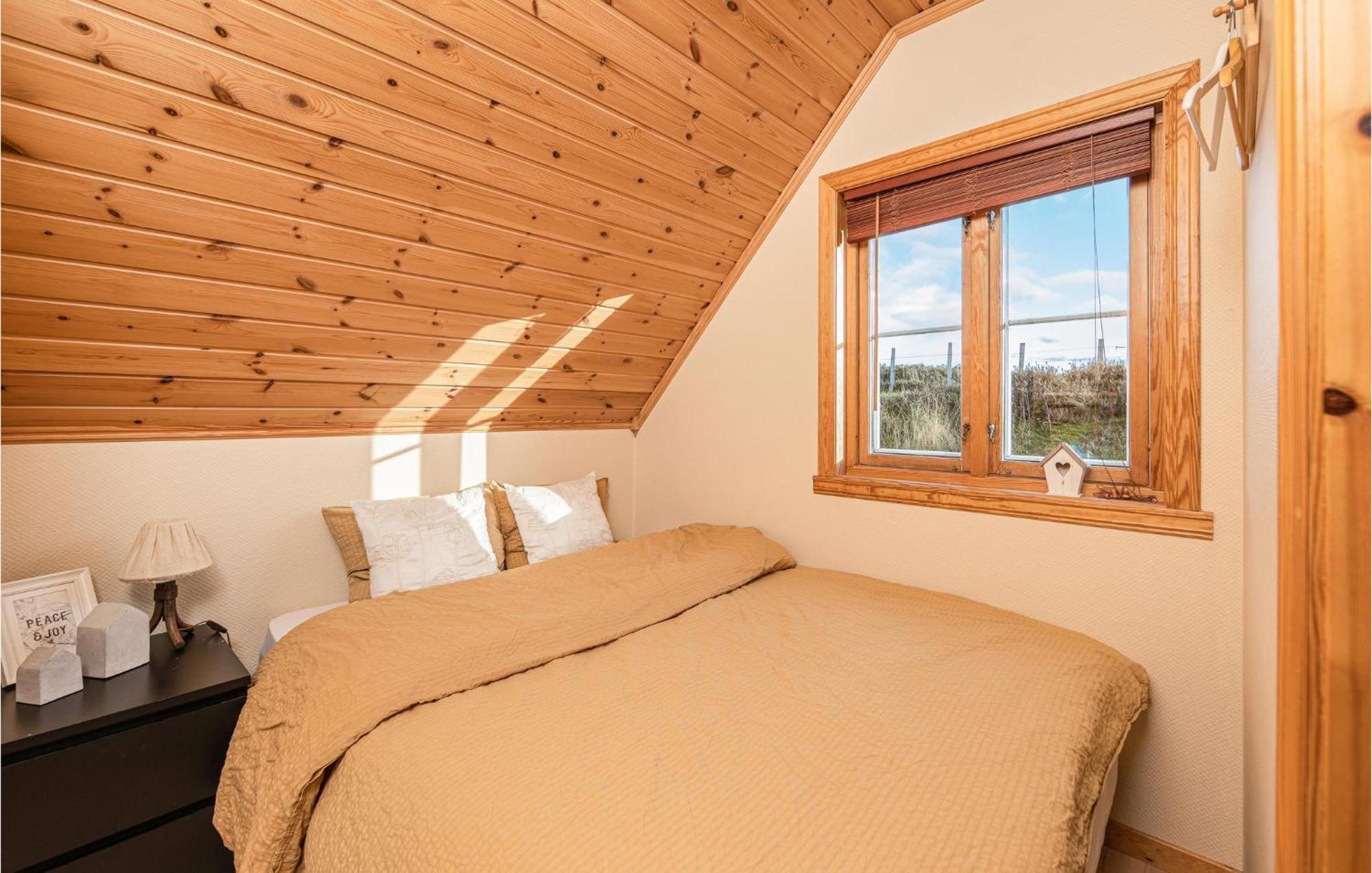 Awesome Home In Kvamsoy With Jacuzzi Sandvik  Dış mekan fotoğraf